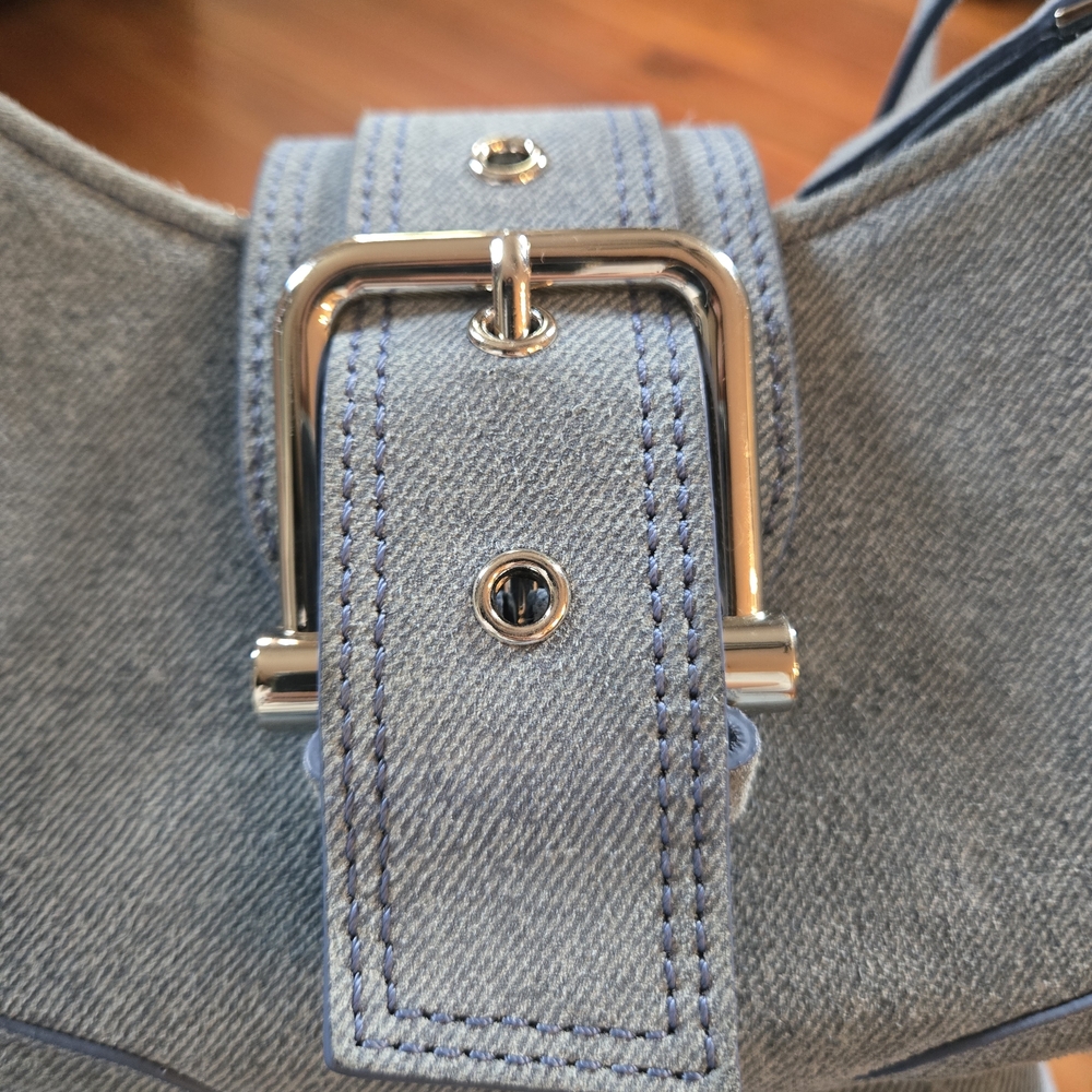 Elegant Light Blue Shoulder Bag - Picture 3 of 10
